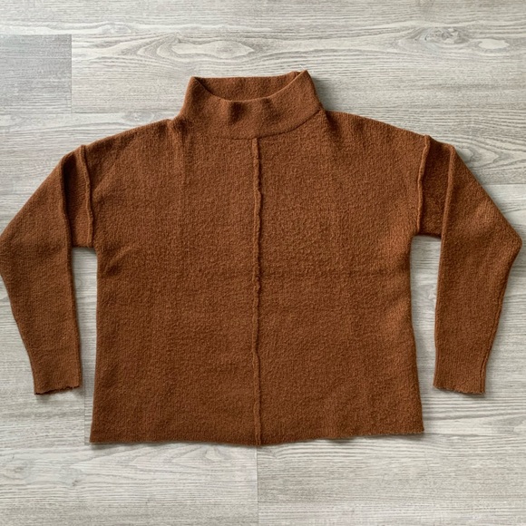 Oversized Brown Turtleneck Sweater - Picture 2 of 4